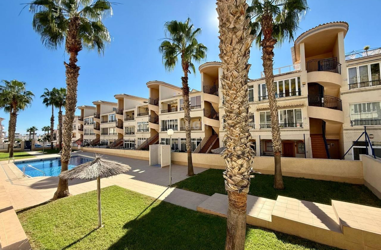 Resale - Apartment / flat - Orihuela - Los Balcones Y Los Altos