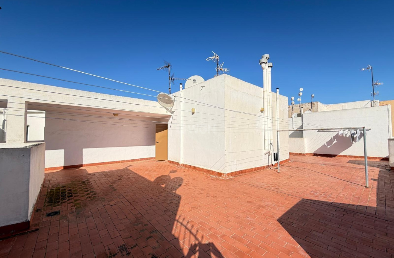 Odsprzedaż - Mieszkanie w bloku - Torrevieja - Playa del Cura