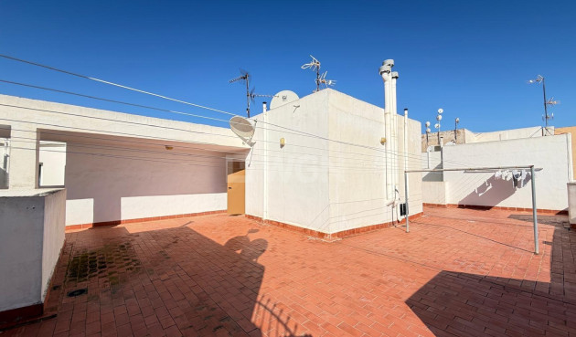 Odsprzedaż - Mieszkanie w bloku - Torrevieja - Playa del Cura