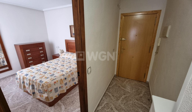 Odsprzedaż - Mieszkanie w bloku - Torrevieja - Acequion
