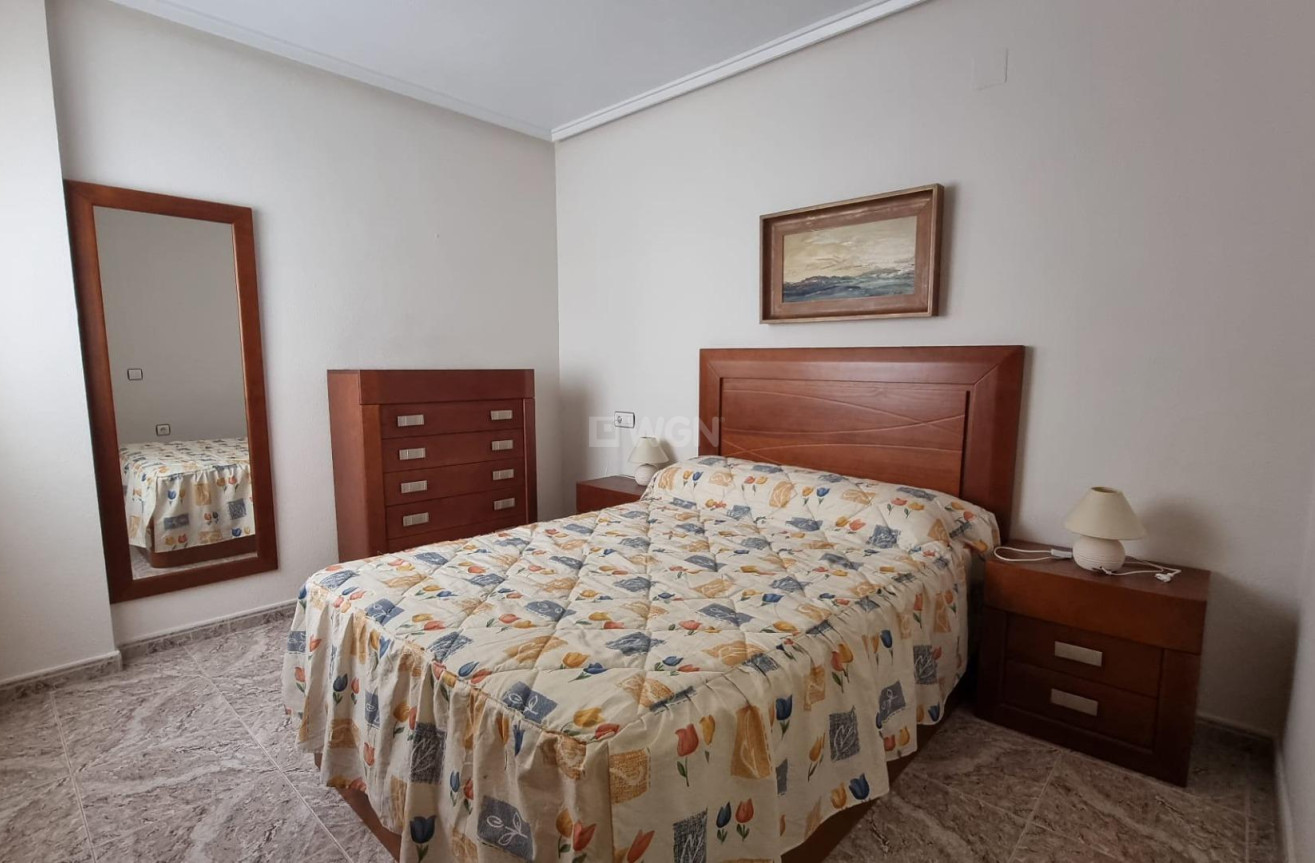 Odsprzedaż - Mieszkanie w bloku - Torrevieja - Acequion