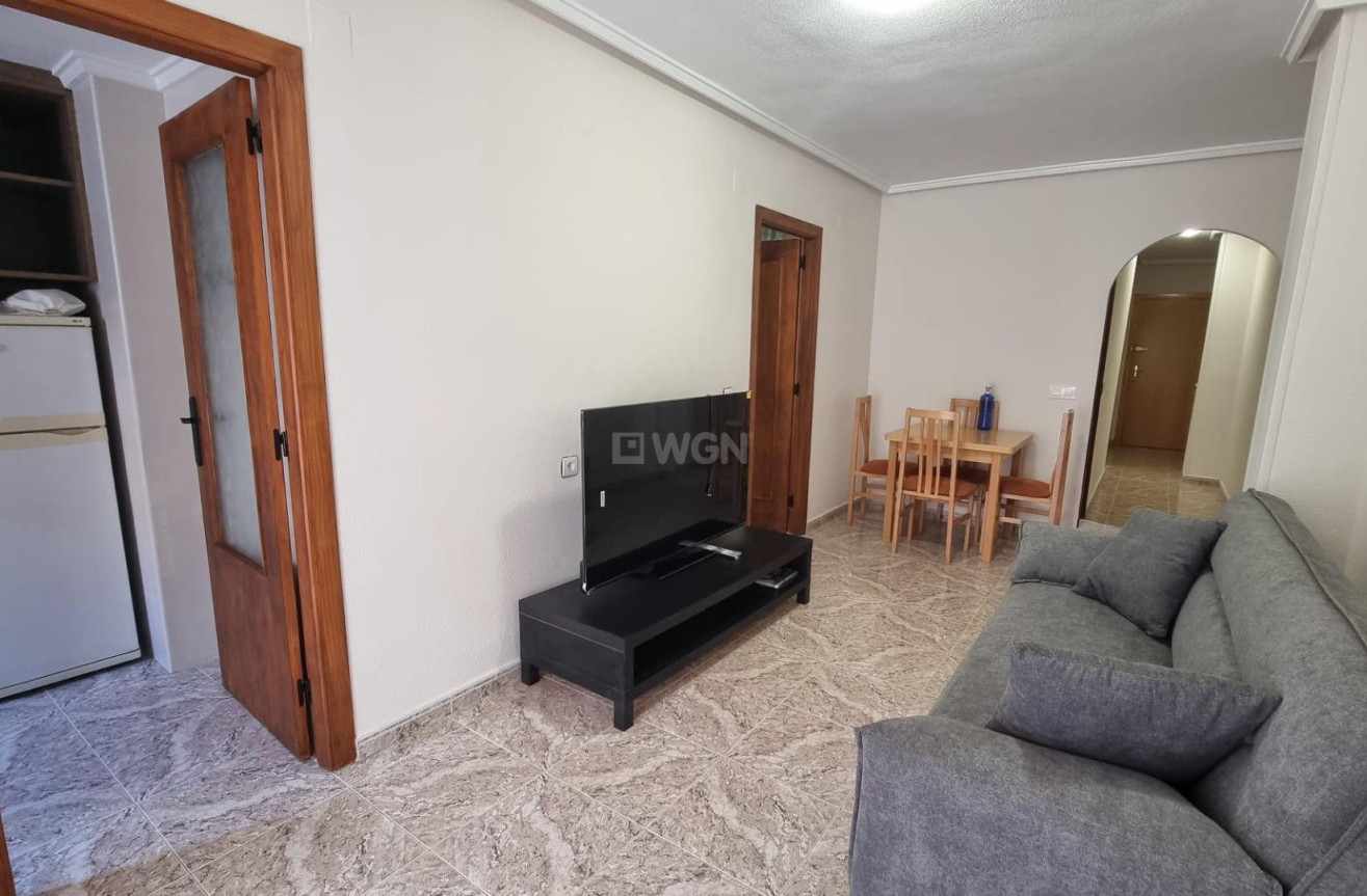 Odsprzedaż - Mieszkanie w bloku - Torrevieja - Acequion