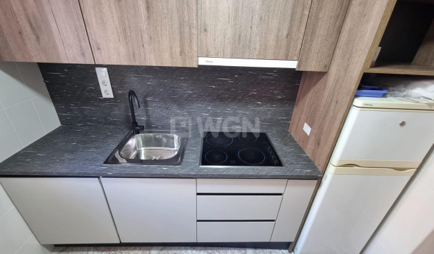 Odsprzedaż - Mieszkanie w bloku - Torrevieja - Acequion