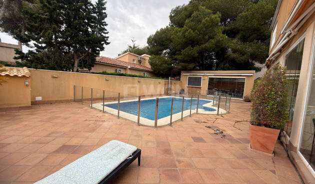 Resale - Townhouse - Orihuela Costa - Altos De Campoamor