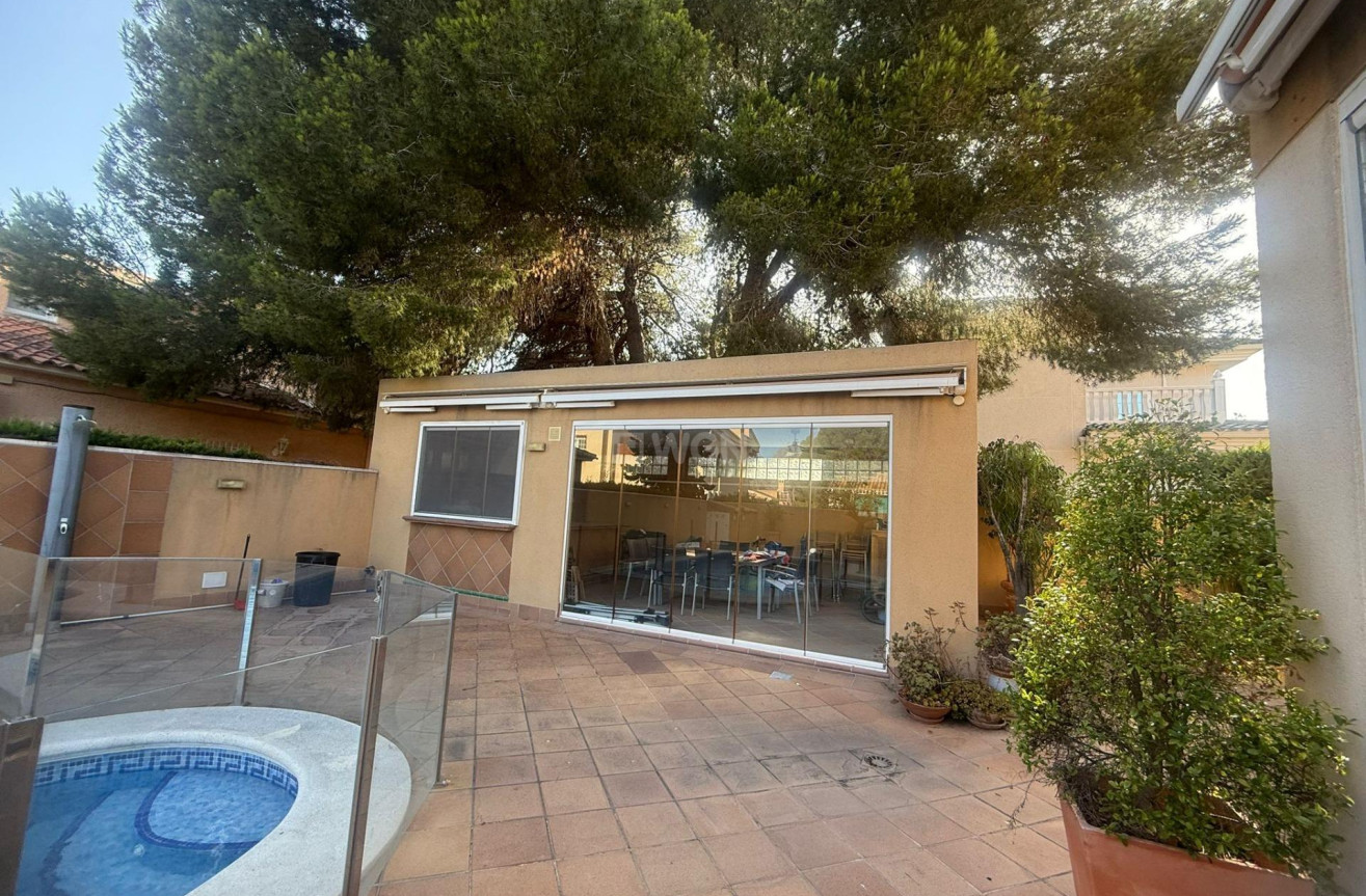 Resale - Townhouse - Orihuela Costa - Altos De Campoamor