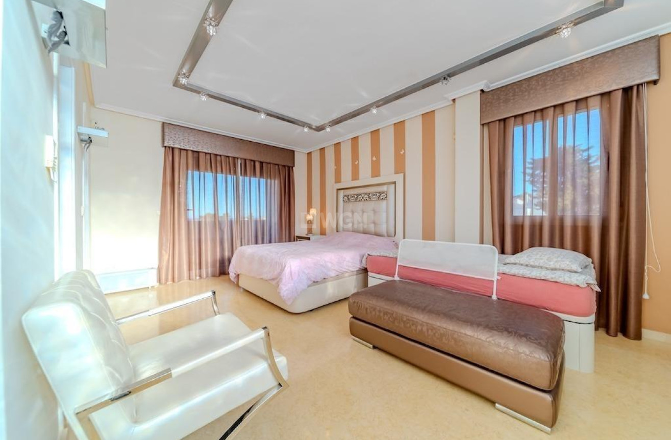 Odsprzedaż - Villa - Torrevieja - Torre La Mata
