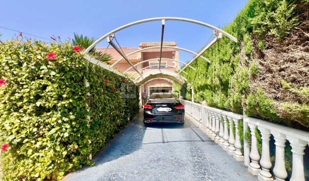 Resale - Villa - Torrevieja - Los Balcones - Los Altos del Edén