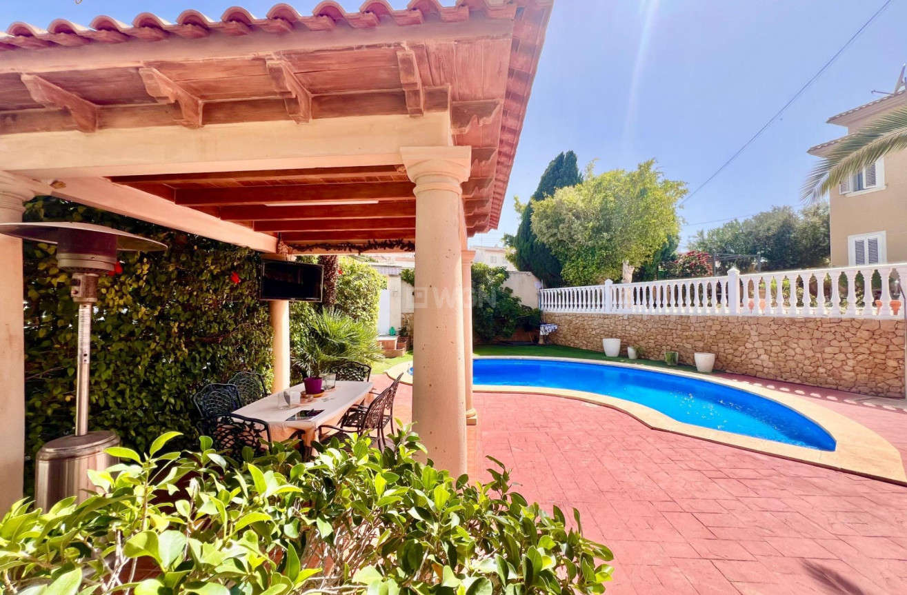 Resale - Villa - Torrevieja - Los Balcones - Los Altos del Edén