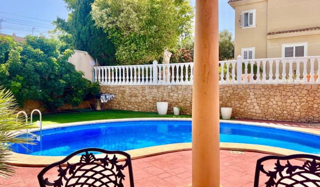 Resale - Villa - Torrevieja - Los Balcones - Los Altos del Edén