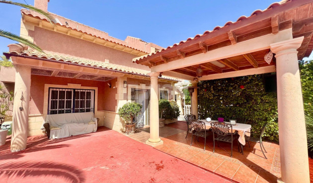 Resale - Villa - Torrevieja - Los Balcones - Los Altos del Edén