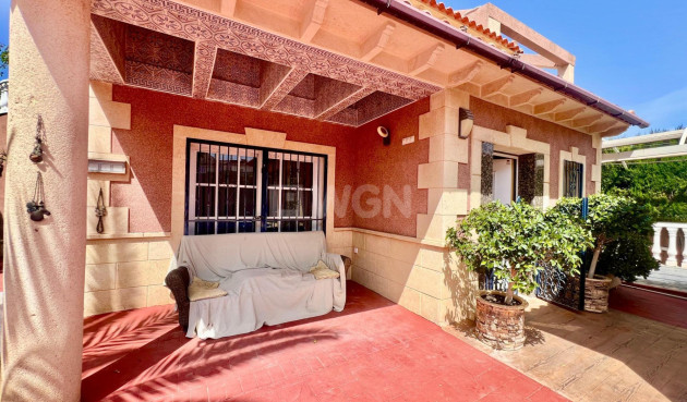 Resale - Villa - Torrevieja - Los Balcones - Los Altos del Edén