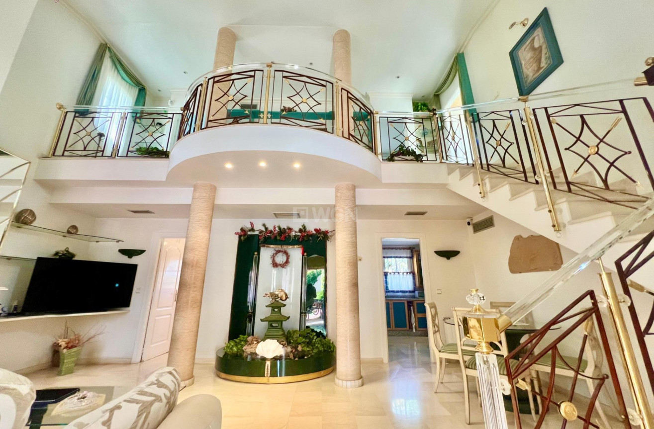 Resale - Villa - Torrevieja - Los Balcones - Los Altos del Edén