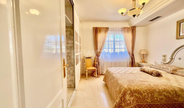 Resale - Villa - Torrevieja - Los Balcones - Los Altos del Edén