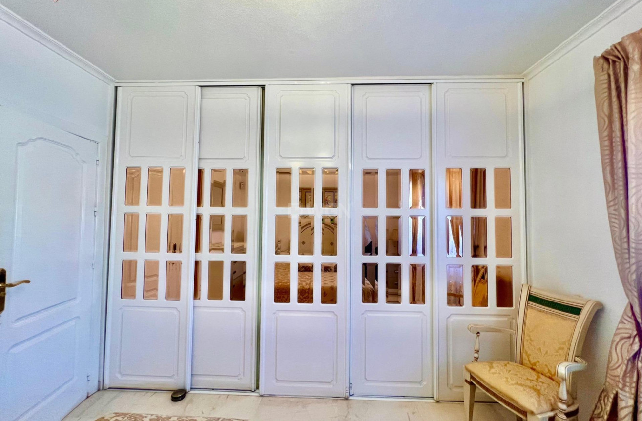 Resale - Villa - Torrevieja - Los Balcones - Los Altos del Edén