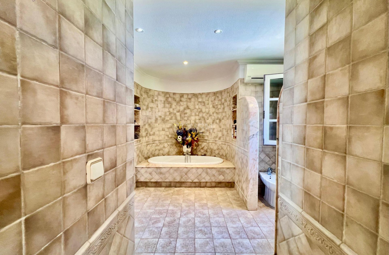 Resale - Villa - Torrevieja - Los Balcones - Los Altos del Edén