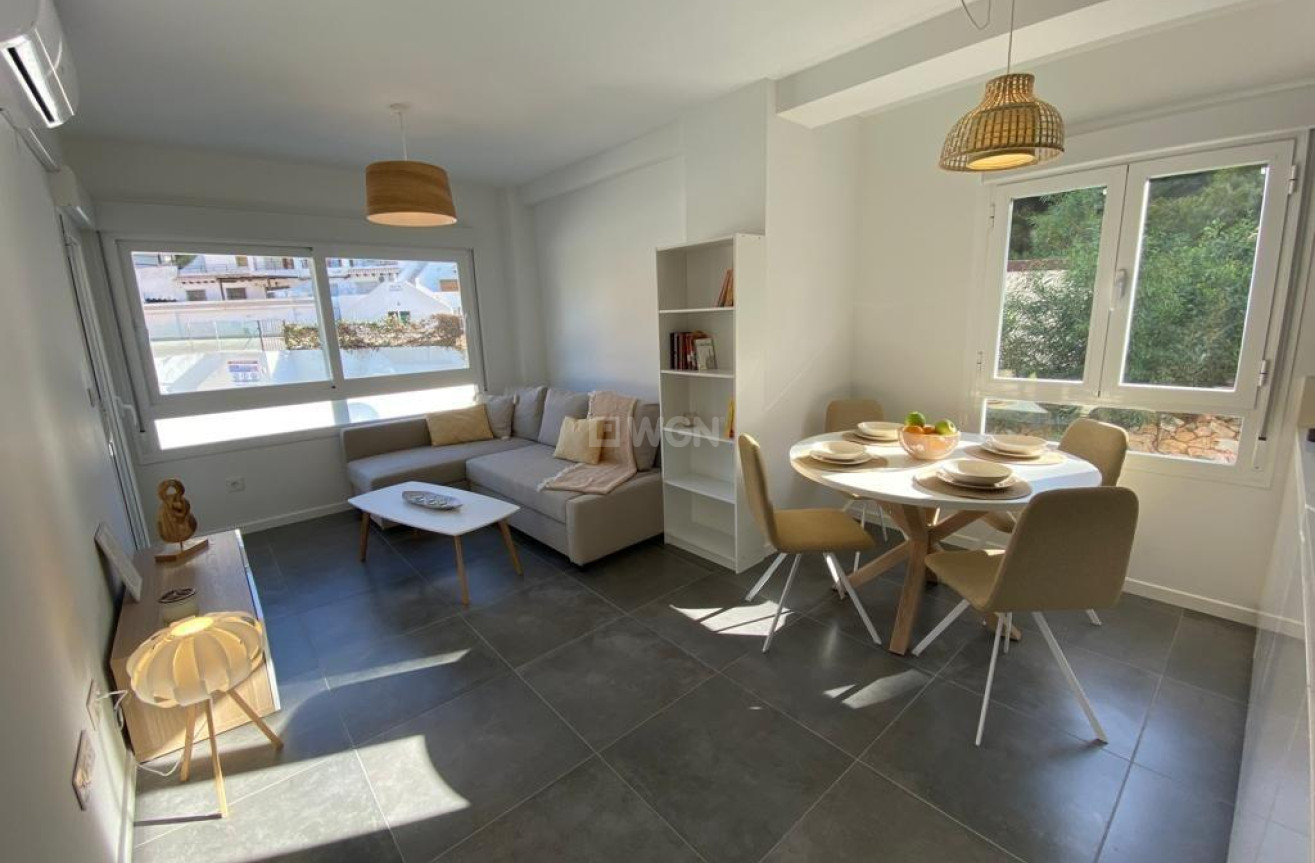 Odsprzedaż - Mieszkanie w bloku - Orihuela Costa - Campoamor