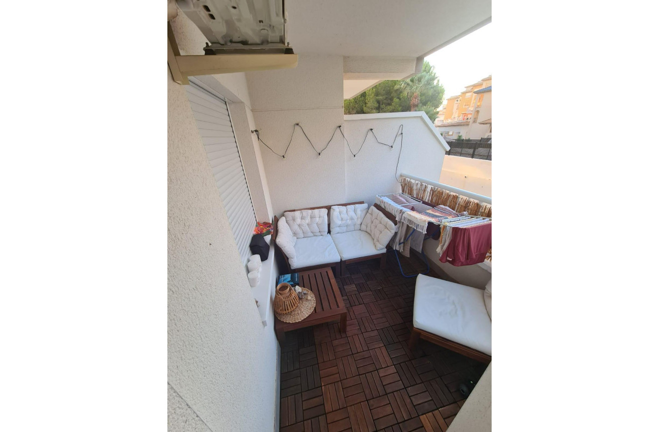 Odsprzedaż - Mieszkanie w bloku - Orihuela Costa - Campoamor