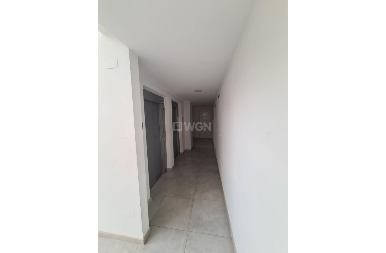 Odsprzedaż - Mieszkanie w bloku - Orihuela Costa - Campoamor