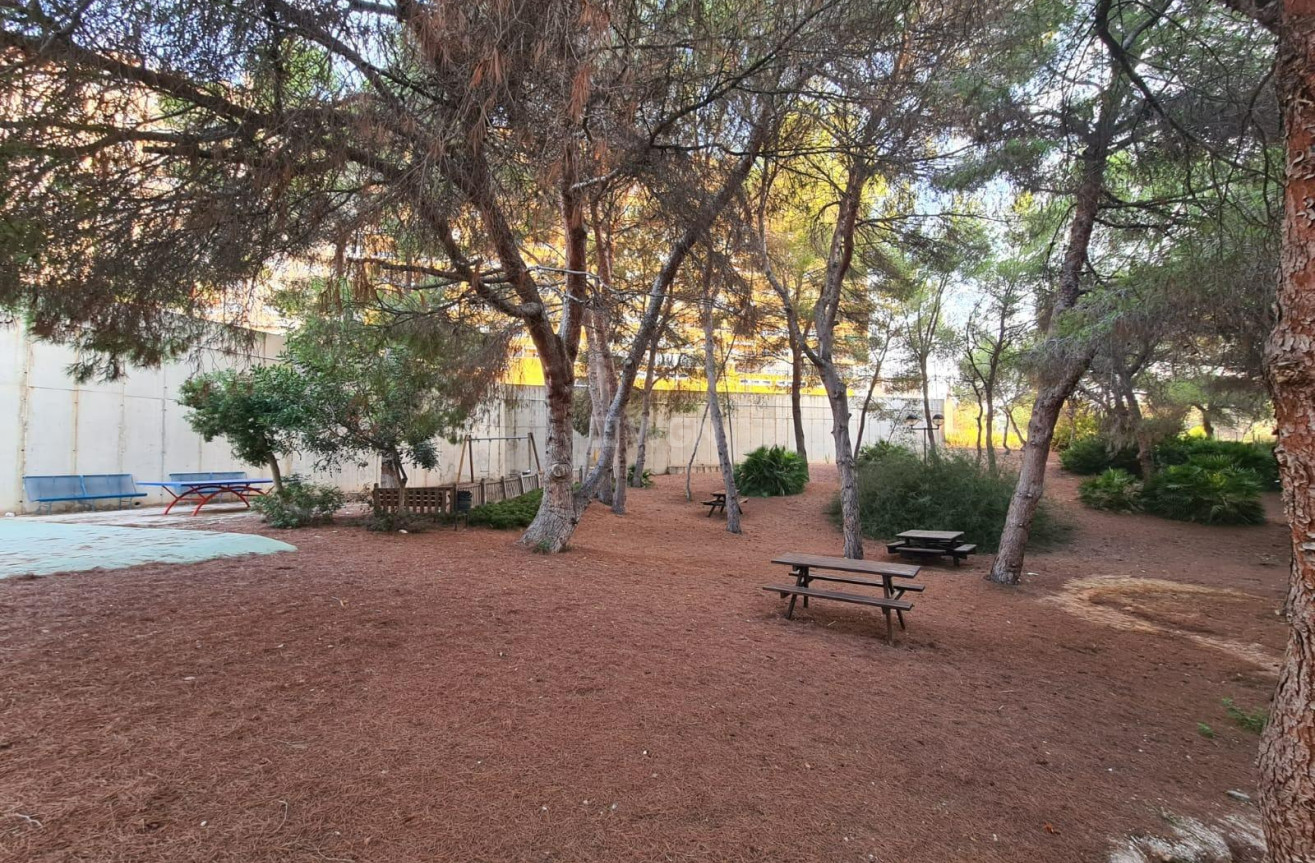 Odsprzedaż - Mieszkanie w bloku - Orihuela Costa - Campoamor