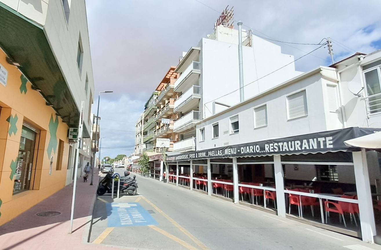 Odsprzedaż - Daszek - Torrevieja - Playa De Los Naufragos