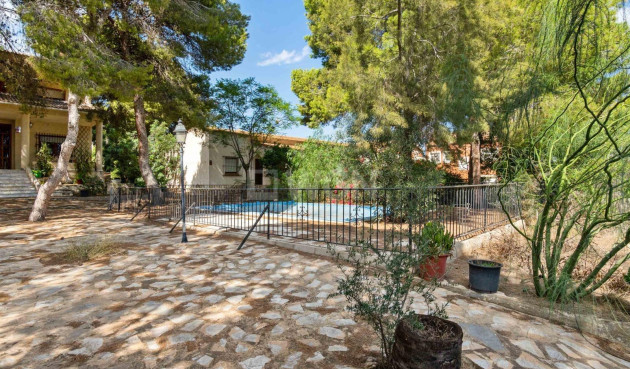 Odsprzedaż - Villa - Torrevieja - Los Balcones