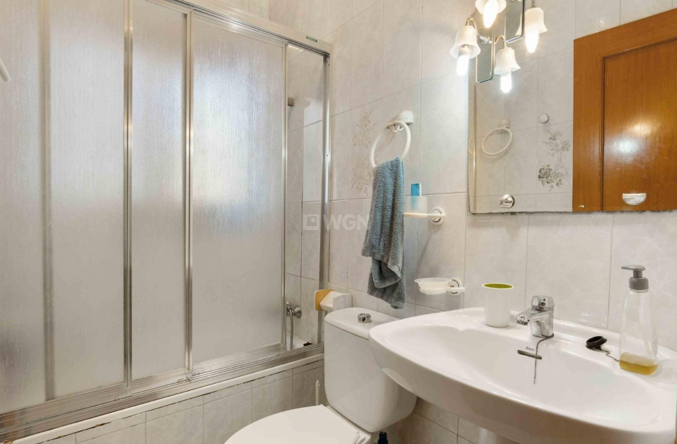 Odsprzedaż - Villa - Torrevieja - Los Balcones