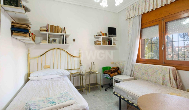 Odsprzedaż - Villa - Torrevieja - Los Balcones