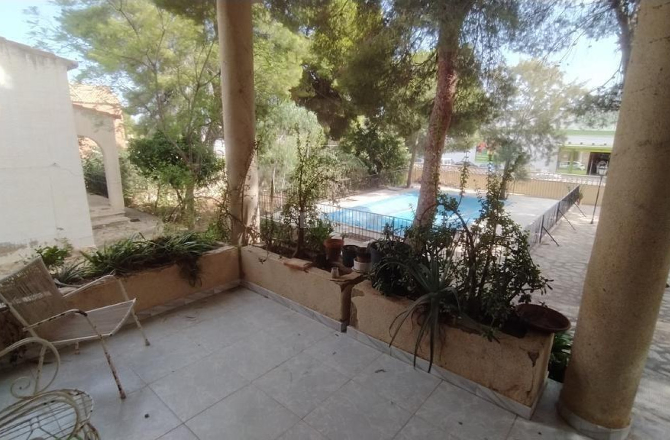 Odsprzedaż - Villa - Torrevieja - Los Balcones