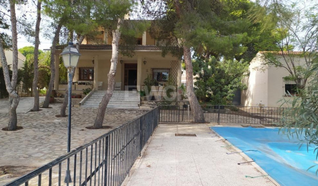 Odsprzedaż - Villa - Torrevieja - Los Balcones