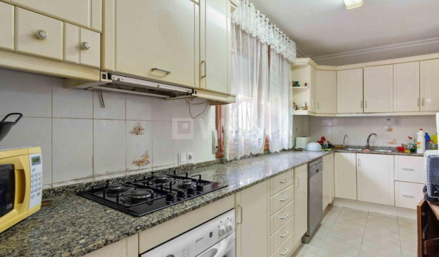 Odsprzedaż - Villa - Torrevieja - Los Balcones