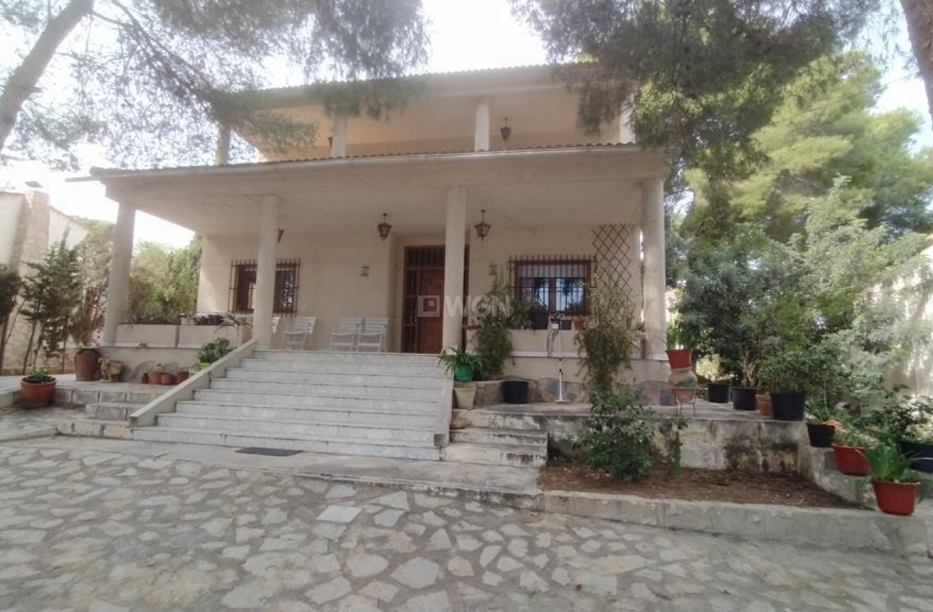 Odsprzedaż - Villa - Torrevieja - Los Balcones