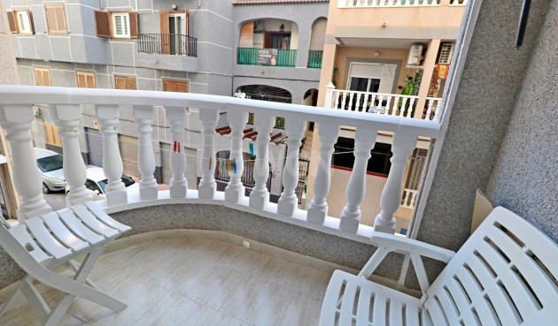 Odsprzedaż - Mieszkanie w bloku - Torrevieja - Acequion