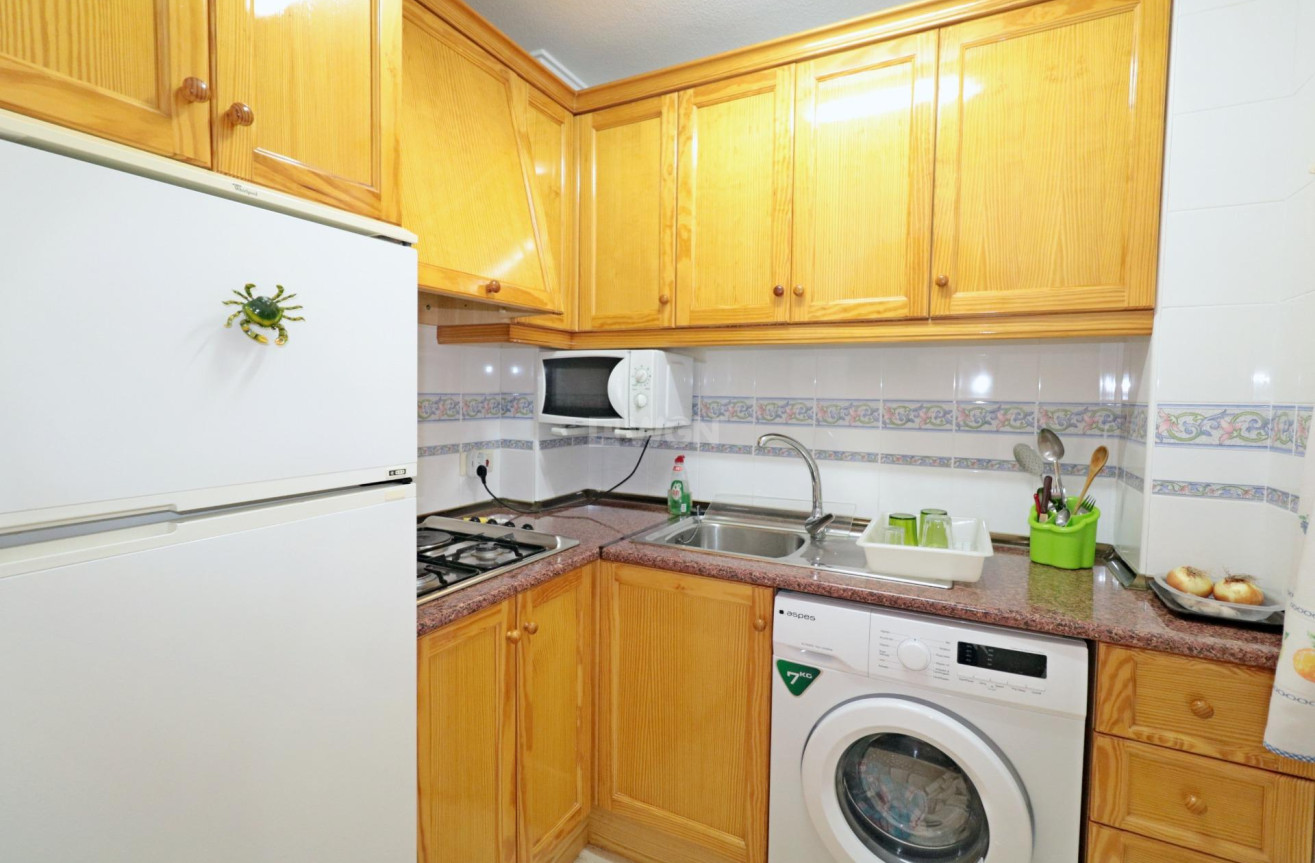 Odsprzedaż - Mieszkanie w bloku - Torrevieja - Acequion