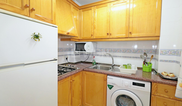 Odsprzedaż - Mieszkanie w bloku - Torrevieja - Acequion