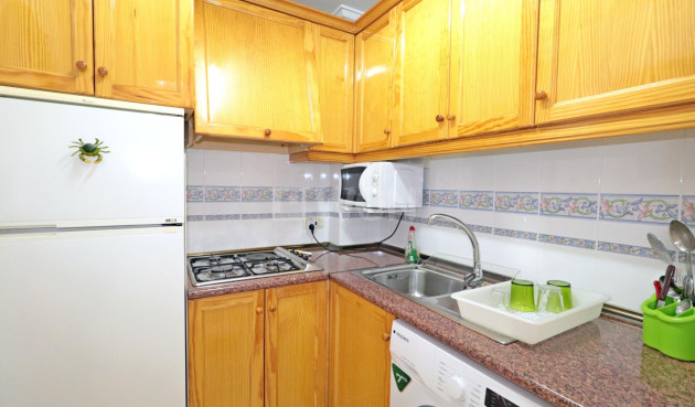 Odsprzedaż - Mieszkanie w bloku - Torrevieja - Acequion