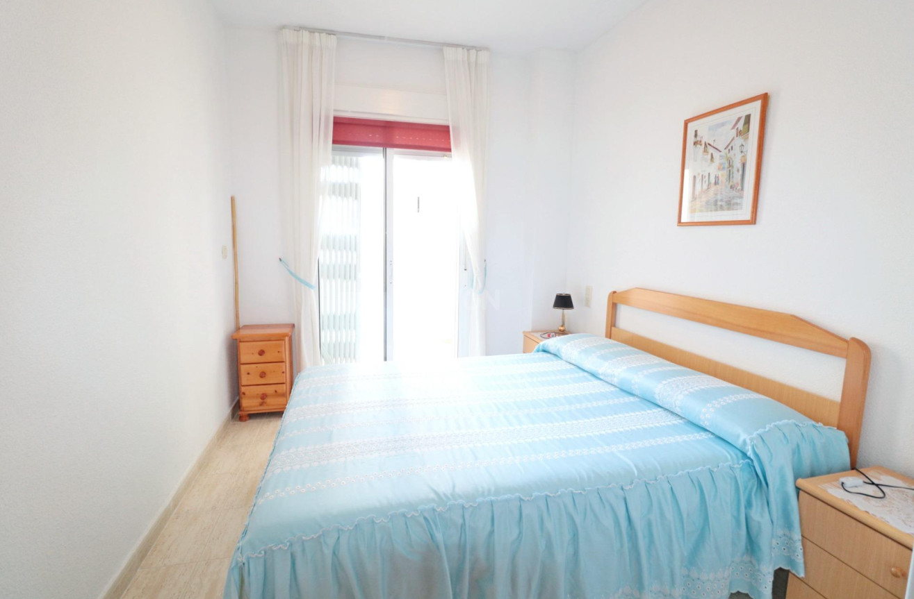 Odsprzedaż - Mieszkanie w bloku - Torrevieja - Acequion