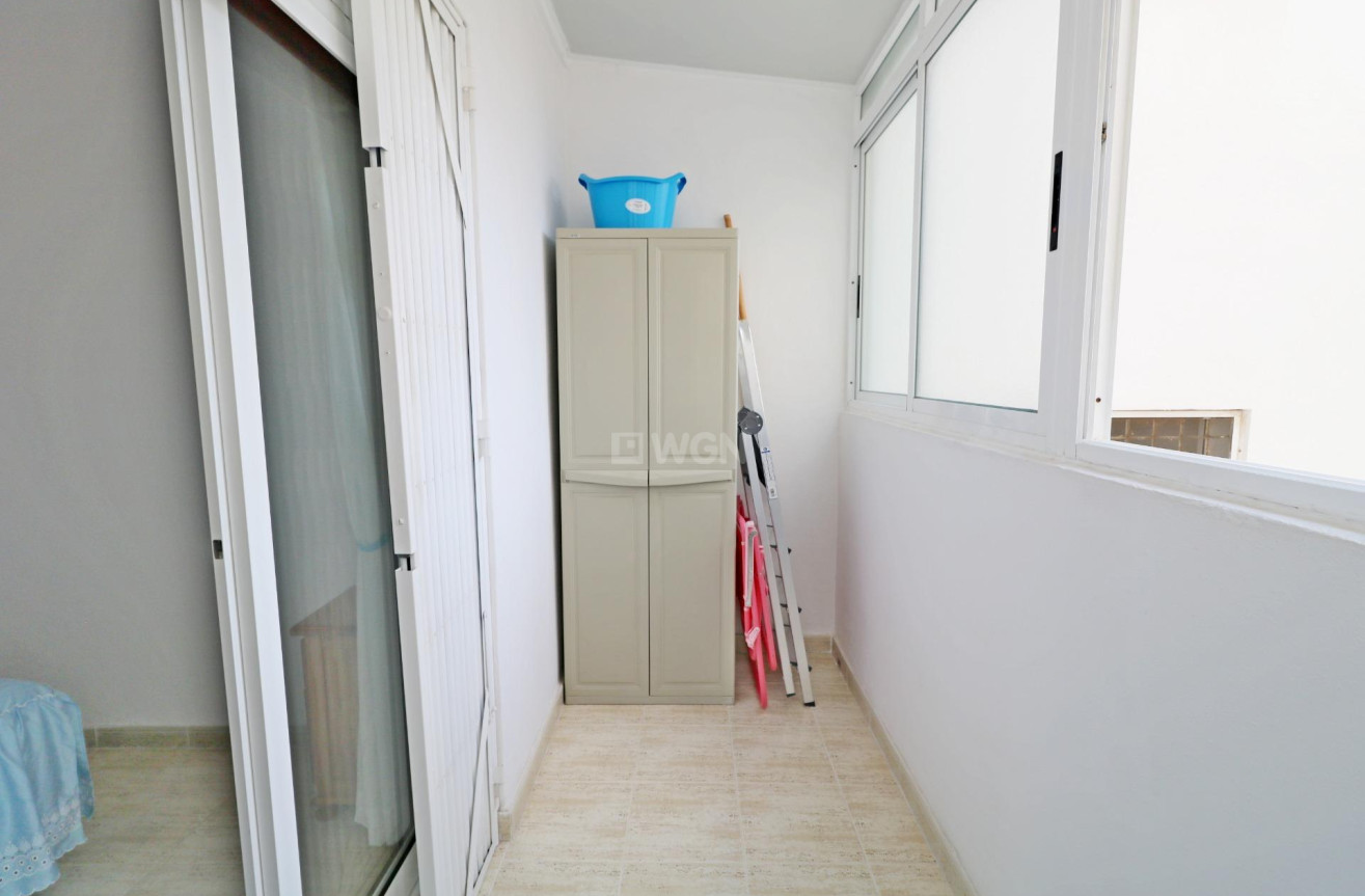 Odsprzedaż - Mieszkanie w bloku - Torrevieja - Acequion
