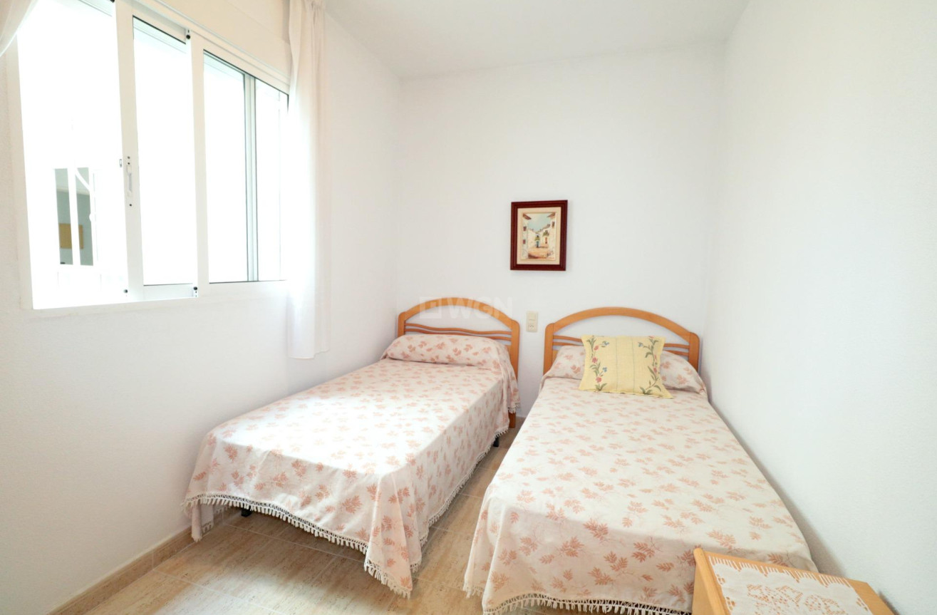 Odsprzedaż - Mieszkanie w bloku - Torrevieja - Acequion