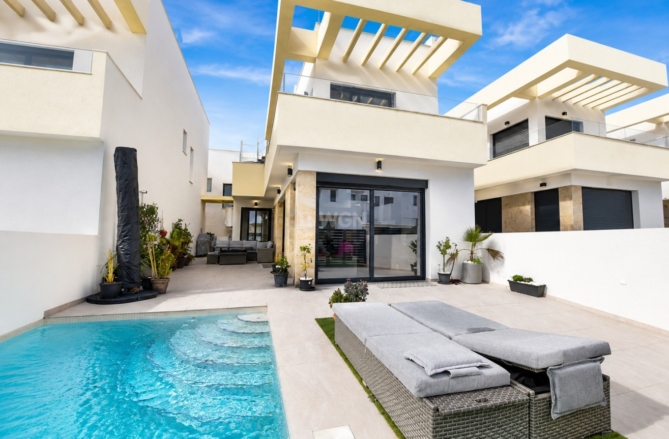 Odsprzedaż - Villa - Los Montesinos - Costa Blanca