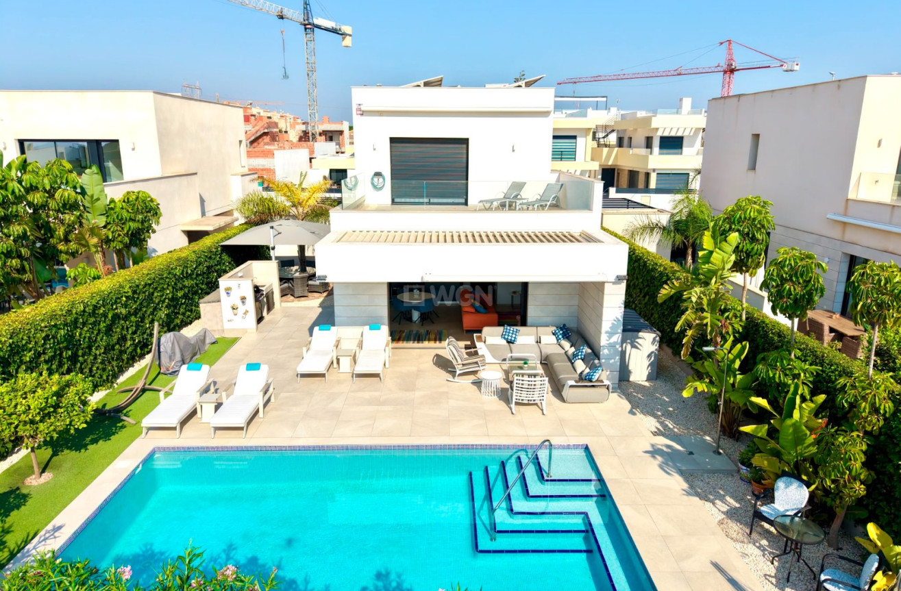 Reventa - Villa - Los Montesinos - Costa Blanca