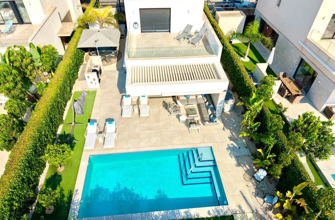 Reventa - Villa - Los Montesinos - Costa Blanca