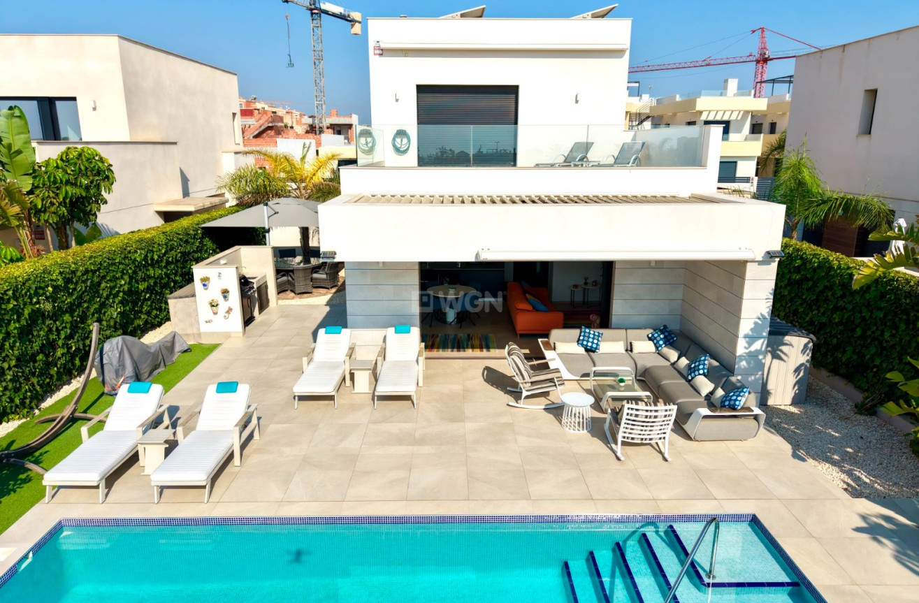 Reventa - Villa - Los Montesinos - Costa Blanca