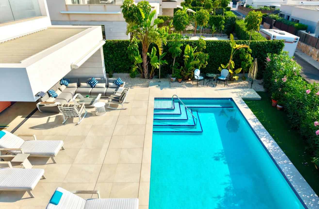 Reventa - Villa - Los Montesinos - Costa Blanca
