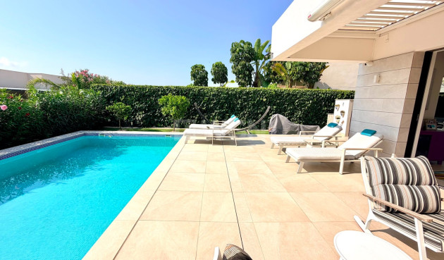 Reventa - Villa - Los Montesinos - Costa Blanca