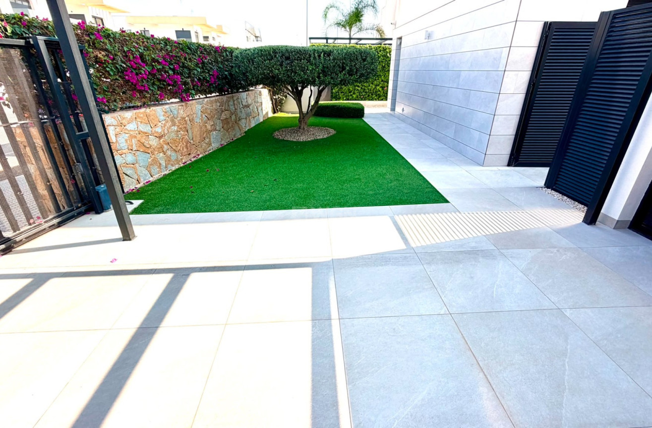 Reventa - Villa - Los Montesinos - Costa Blanca