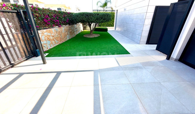Reventa - Villa - Los Montesinos - Costa Blanca