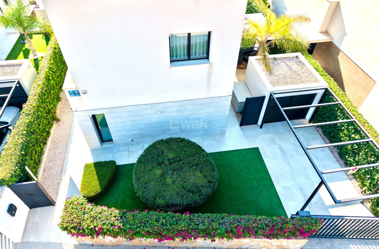 Reventa - Villa - Los Montesinos - Costa Blanca
