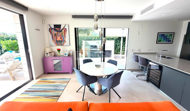 Reventa - Villa - Los Montesinos - Costa Blanca