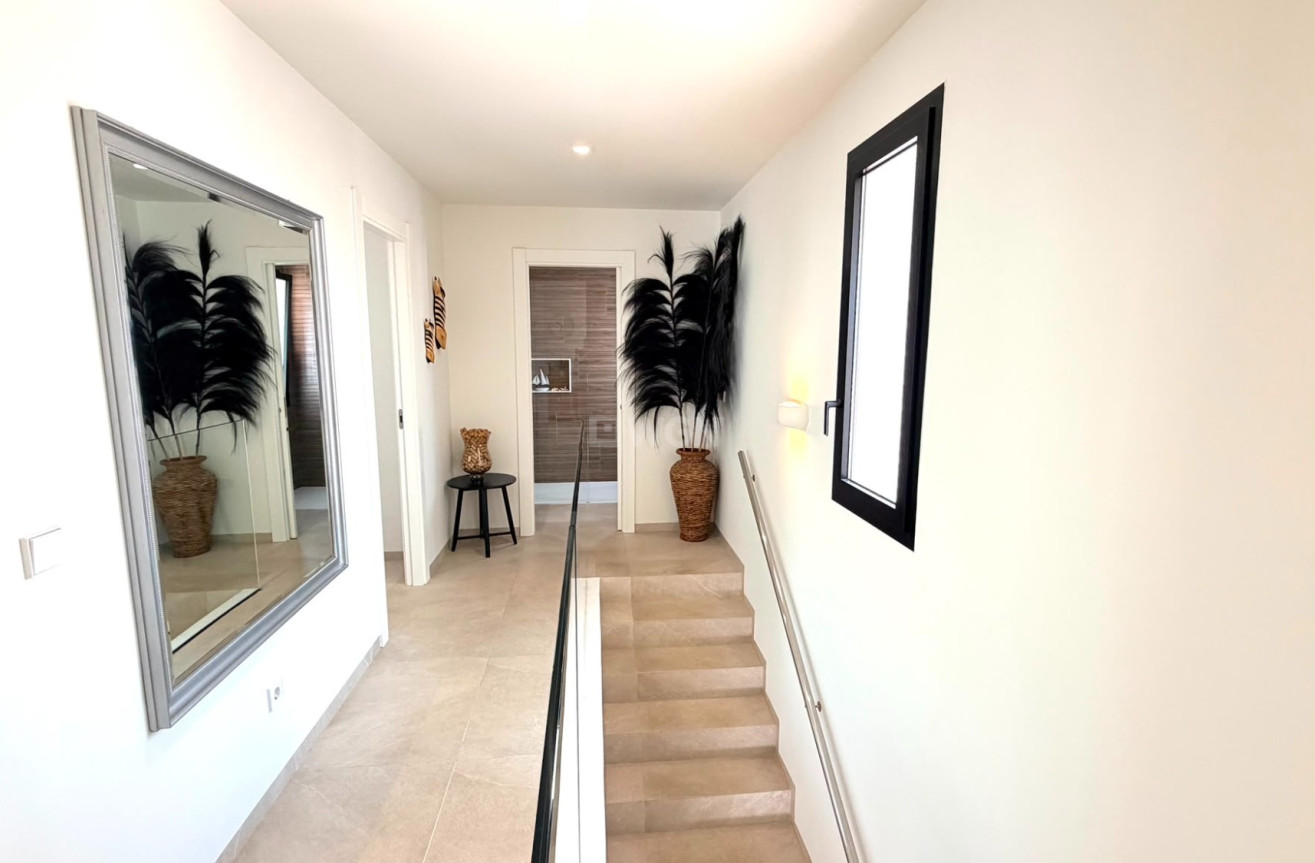 Reventa - Villa - Los Montesinos - Costa Blanca