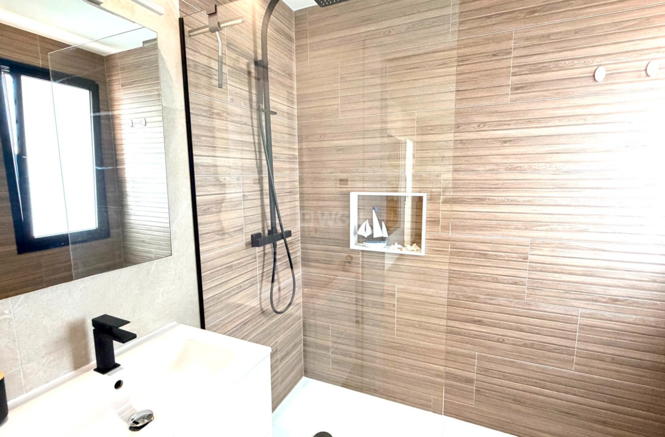 Reventa - Villa - Los Montesinos - Costa Blanca